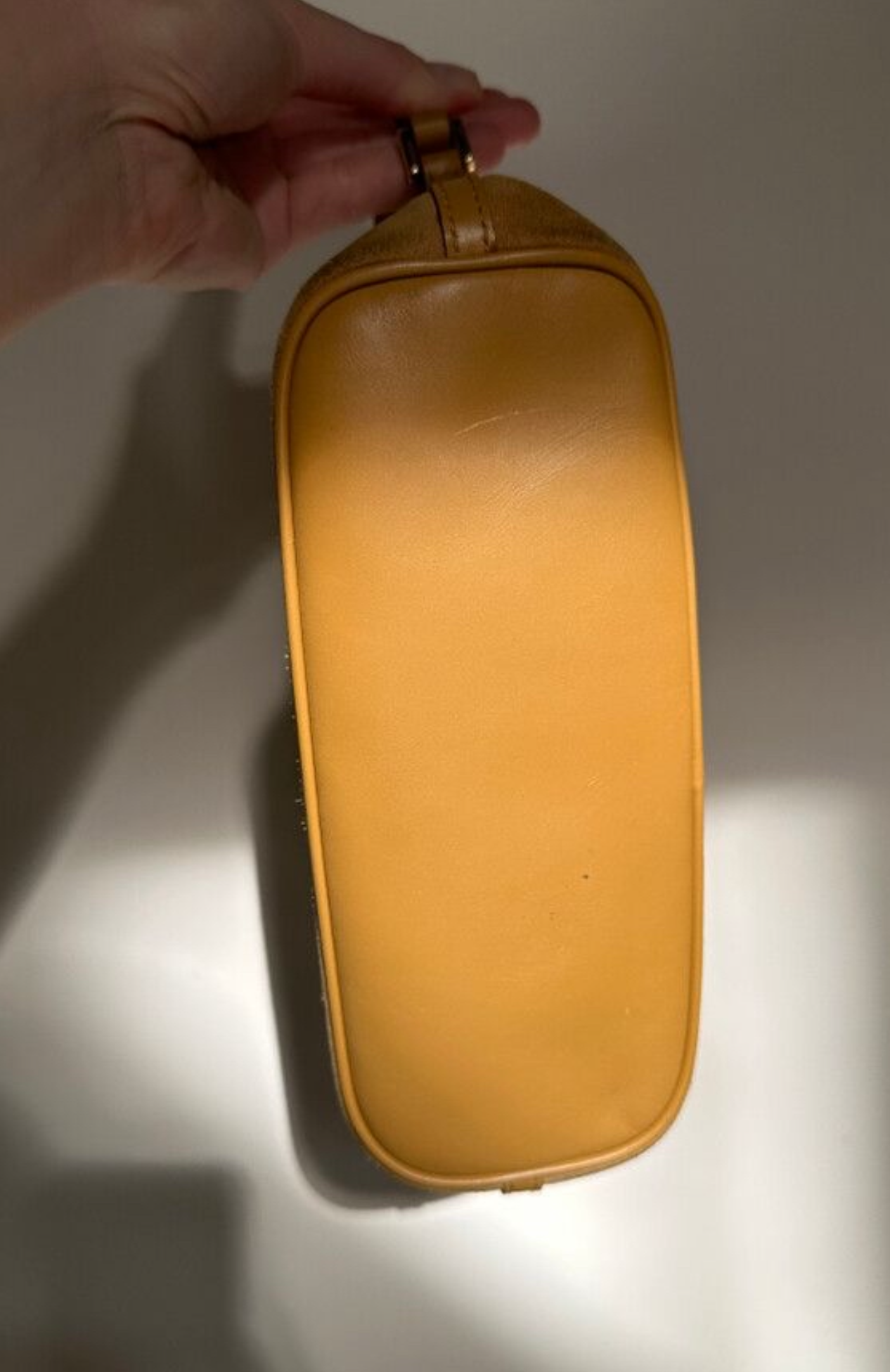 GUCCI | Tan Suede Pochette Boat Bag