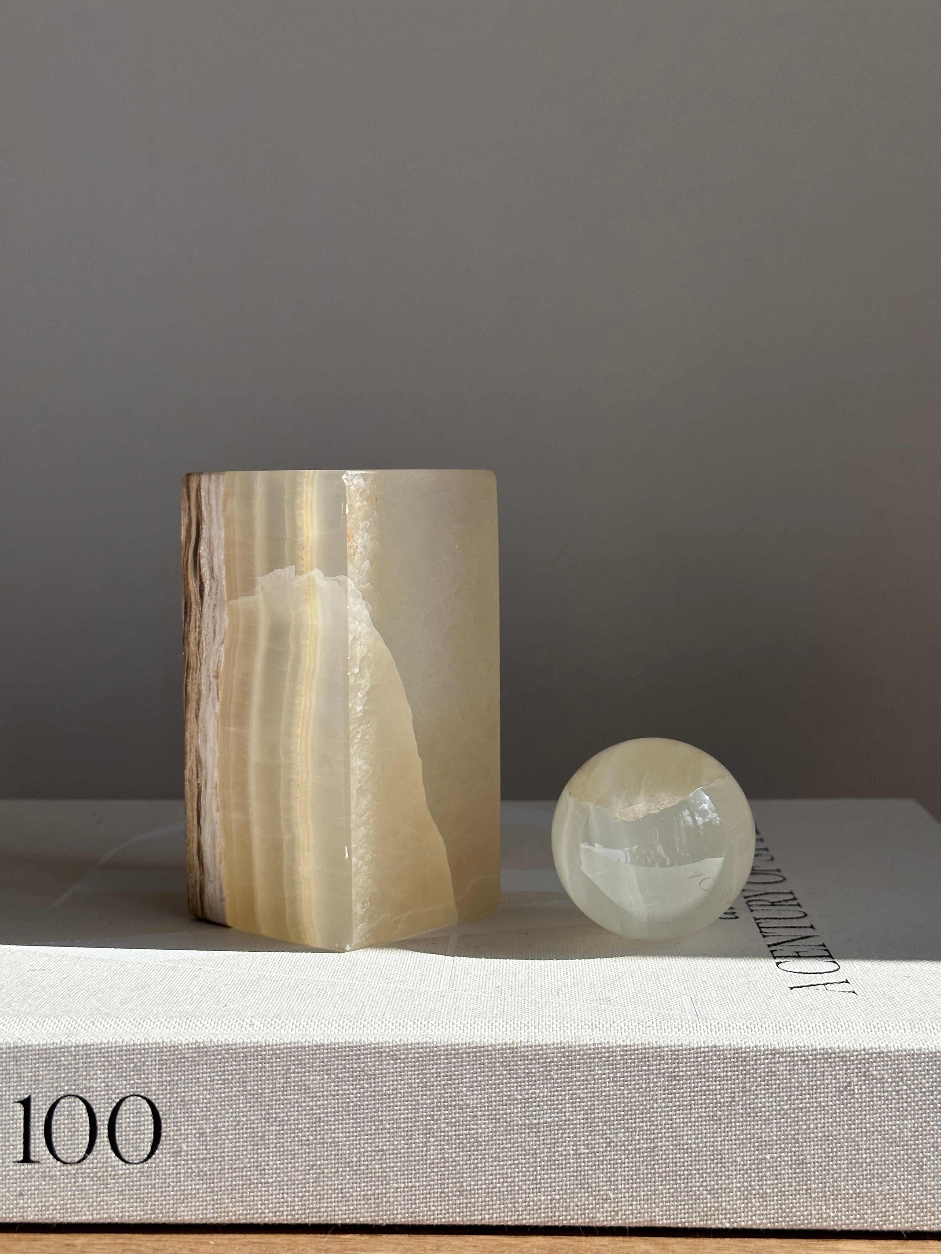 Amber Onyx Sphere - Medium