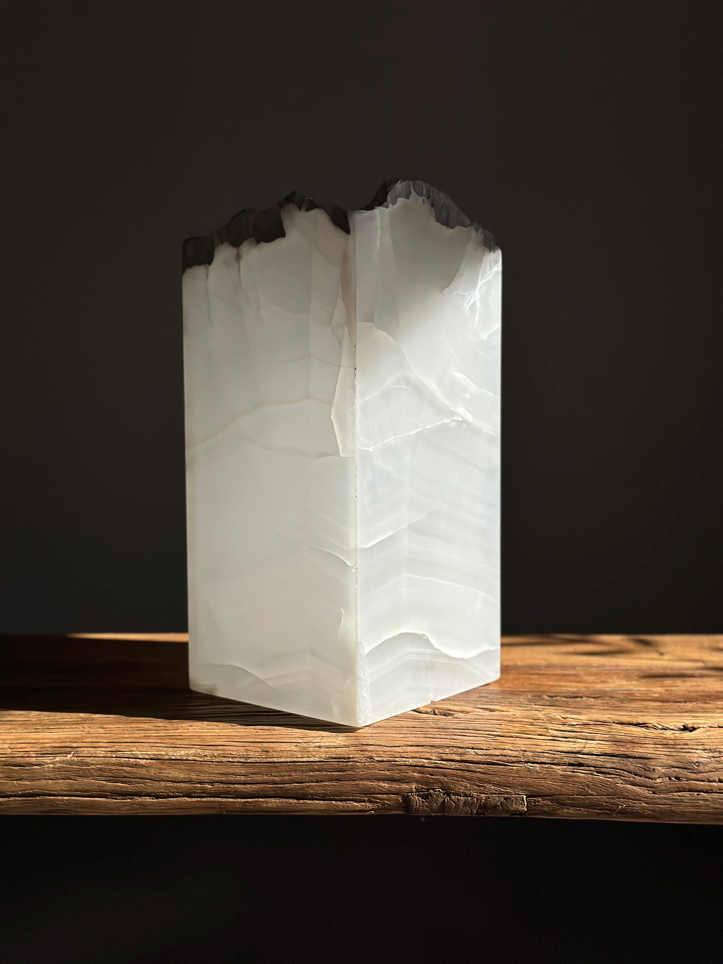 White & Stone Onyx Lamp
