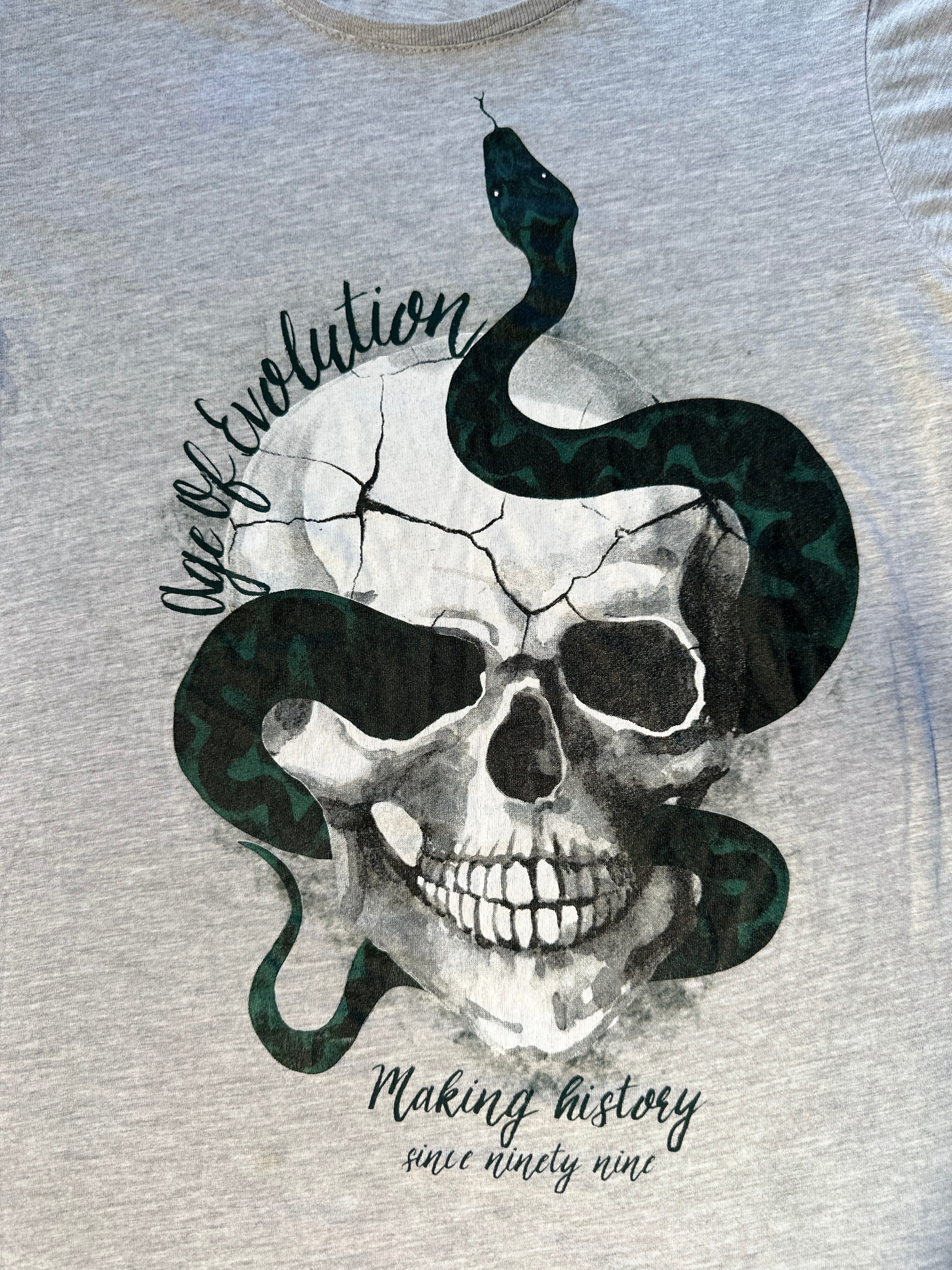 SMOG Grey Skull Tee | XS