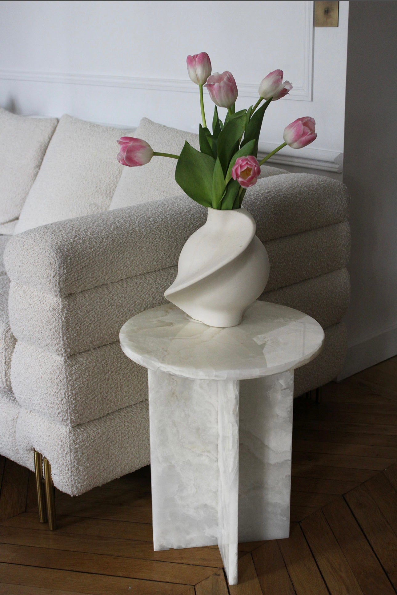 Alba Onyx Table White