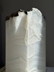White & Stone Onyx Lamp