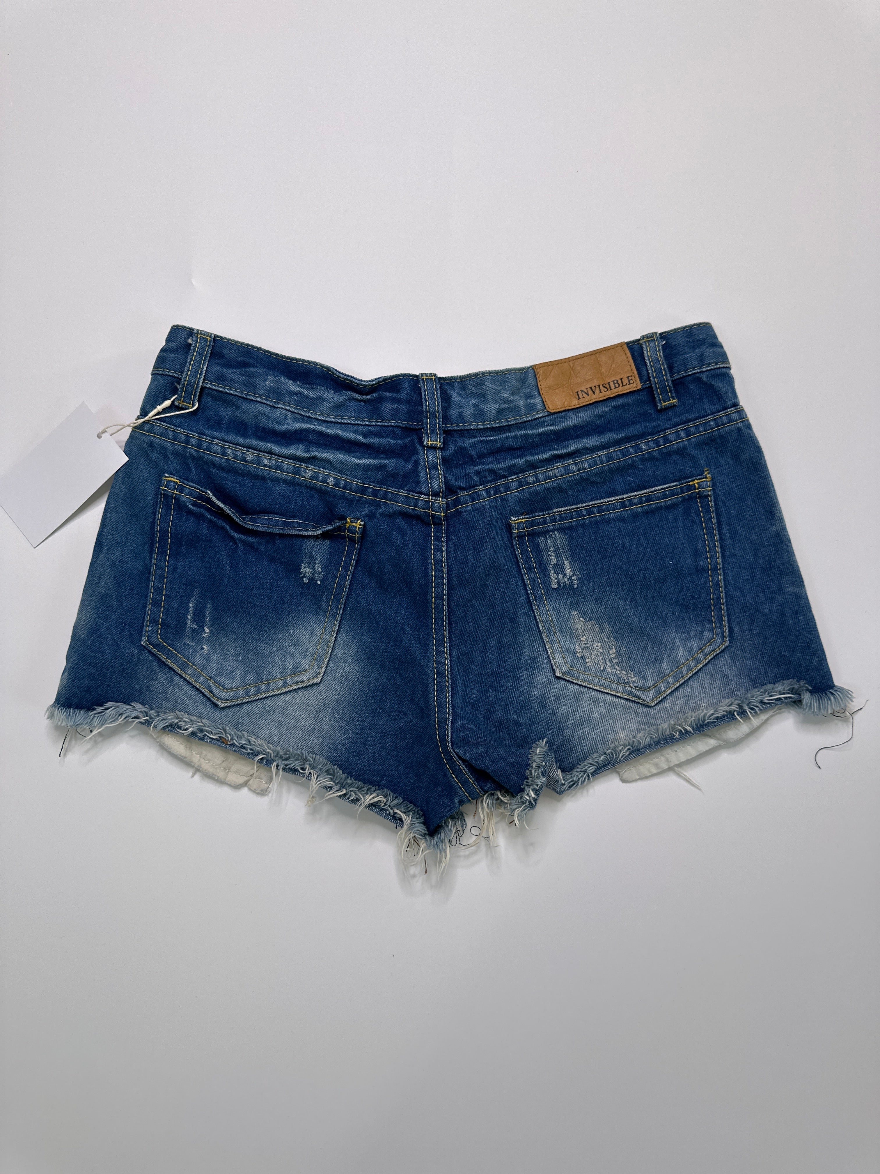 Invisible | Denim Cut off Shorts | M