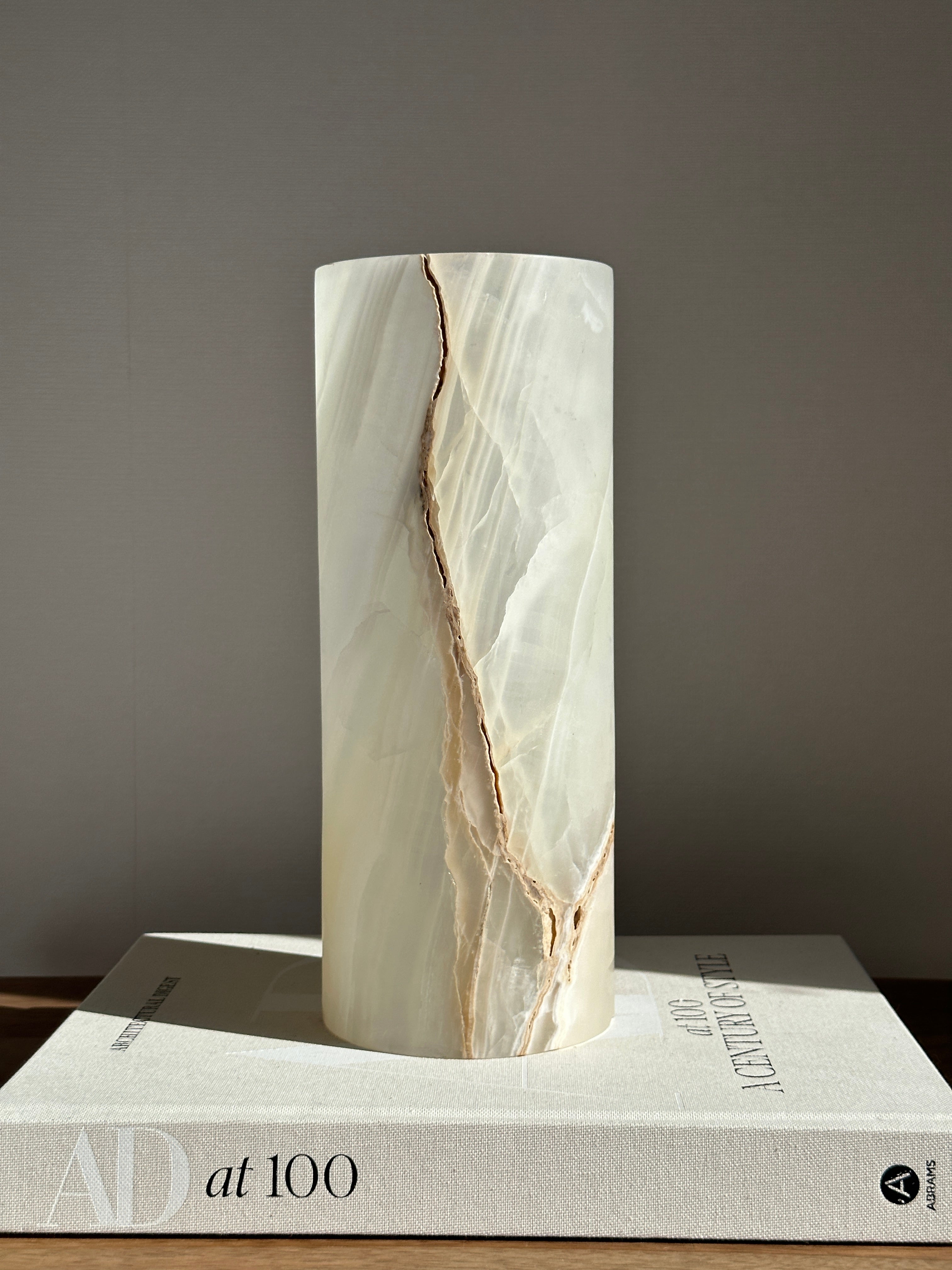 White with Amber Vein Onyx Lamp