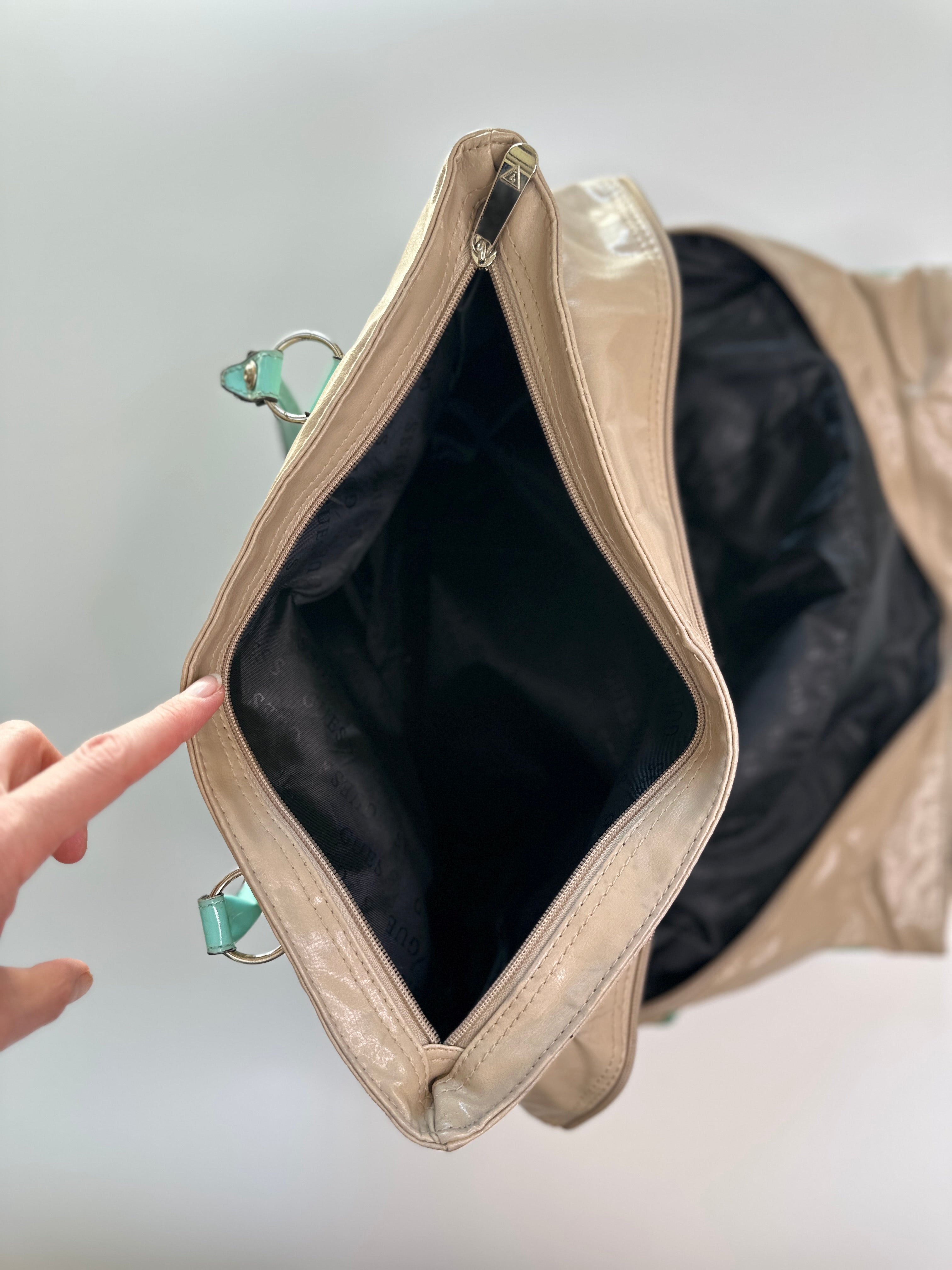 GUESS | Overnight Bag