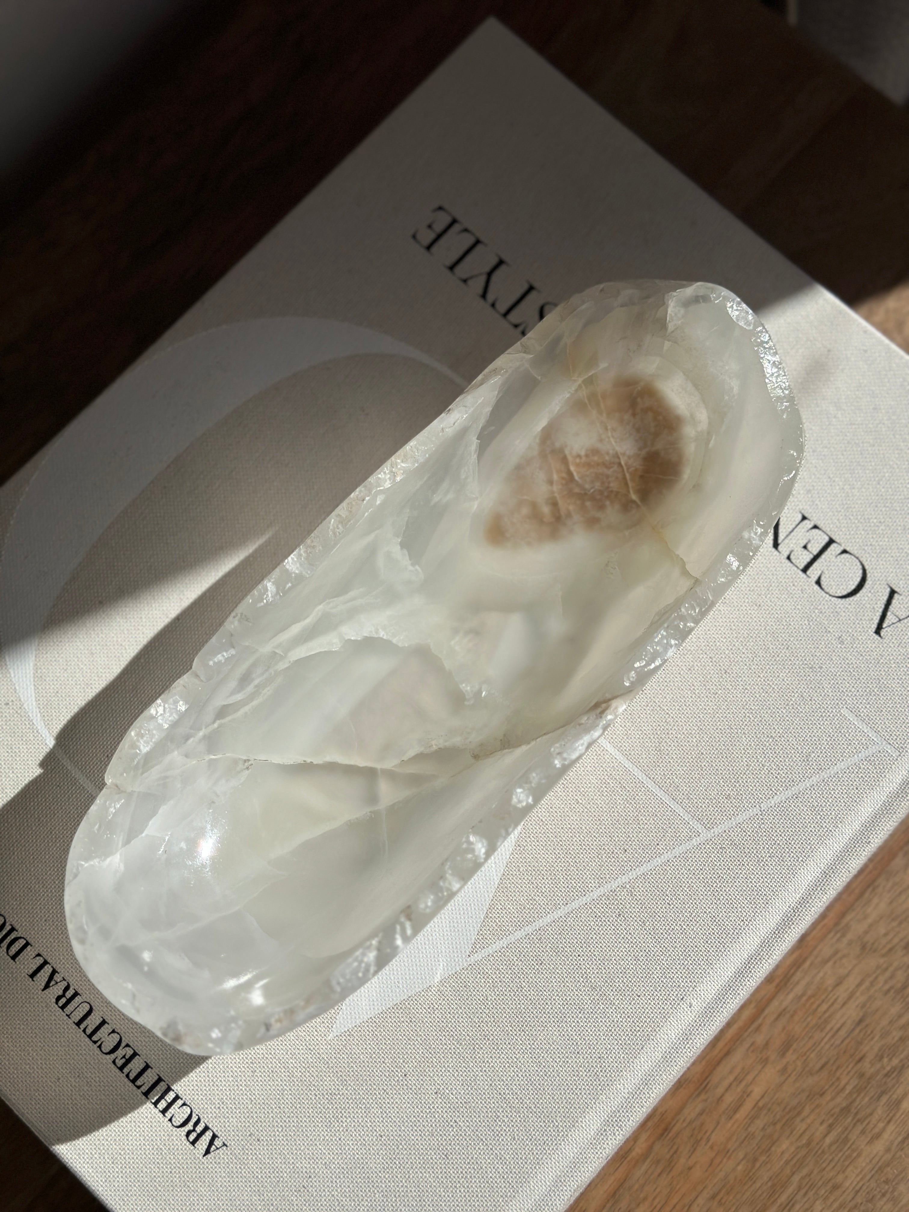 Long Onyx Bowl