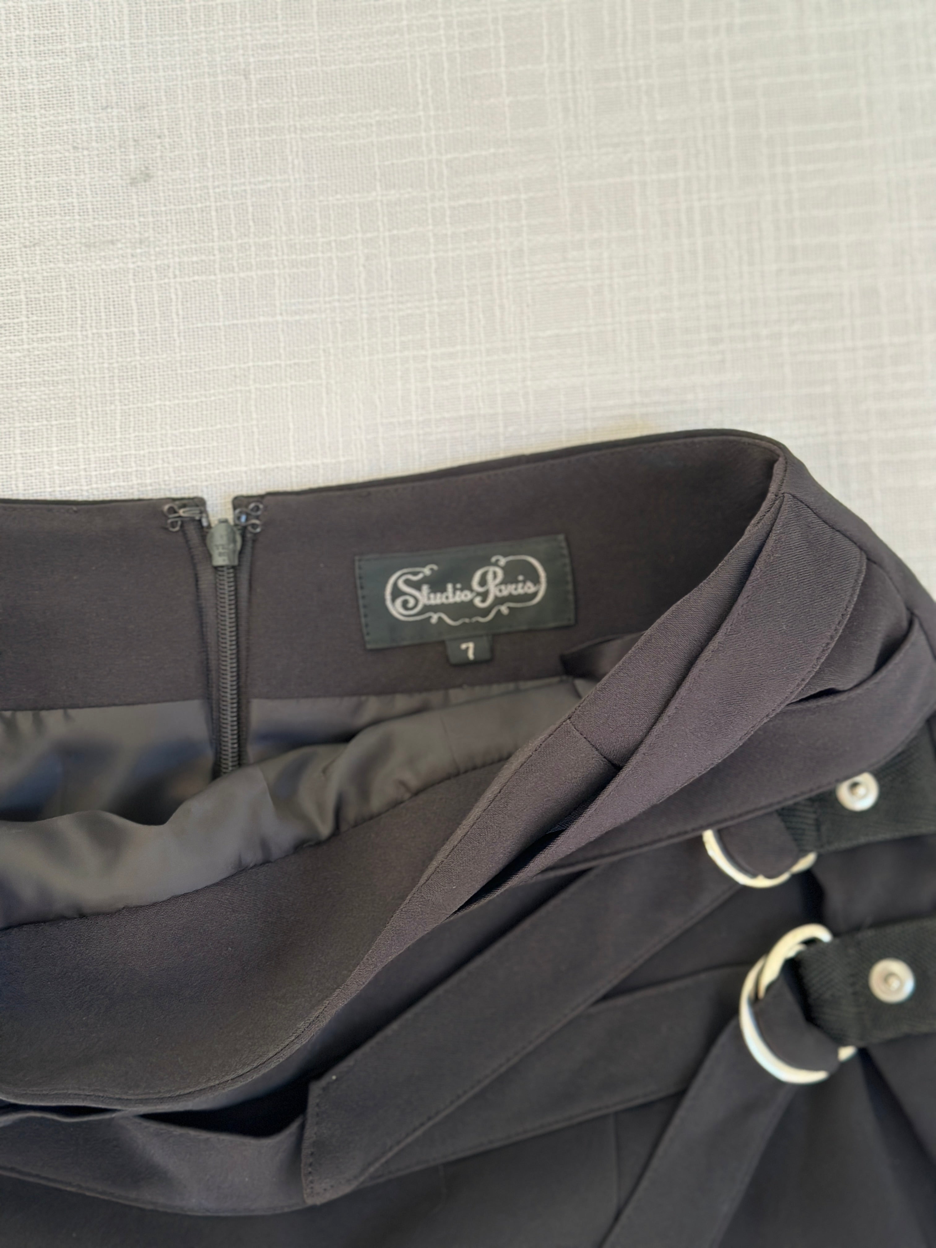 STUDIO PARIS BLACK SKIRT | 10