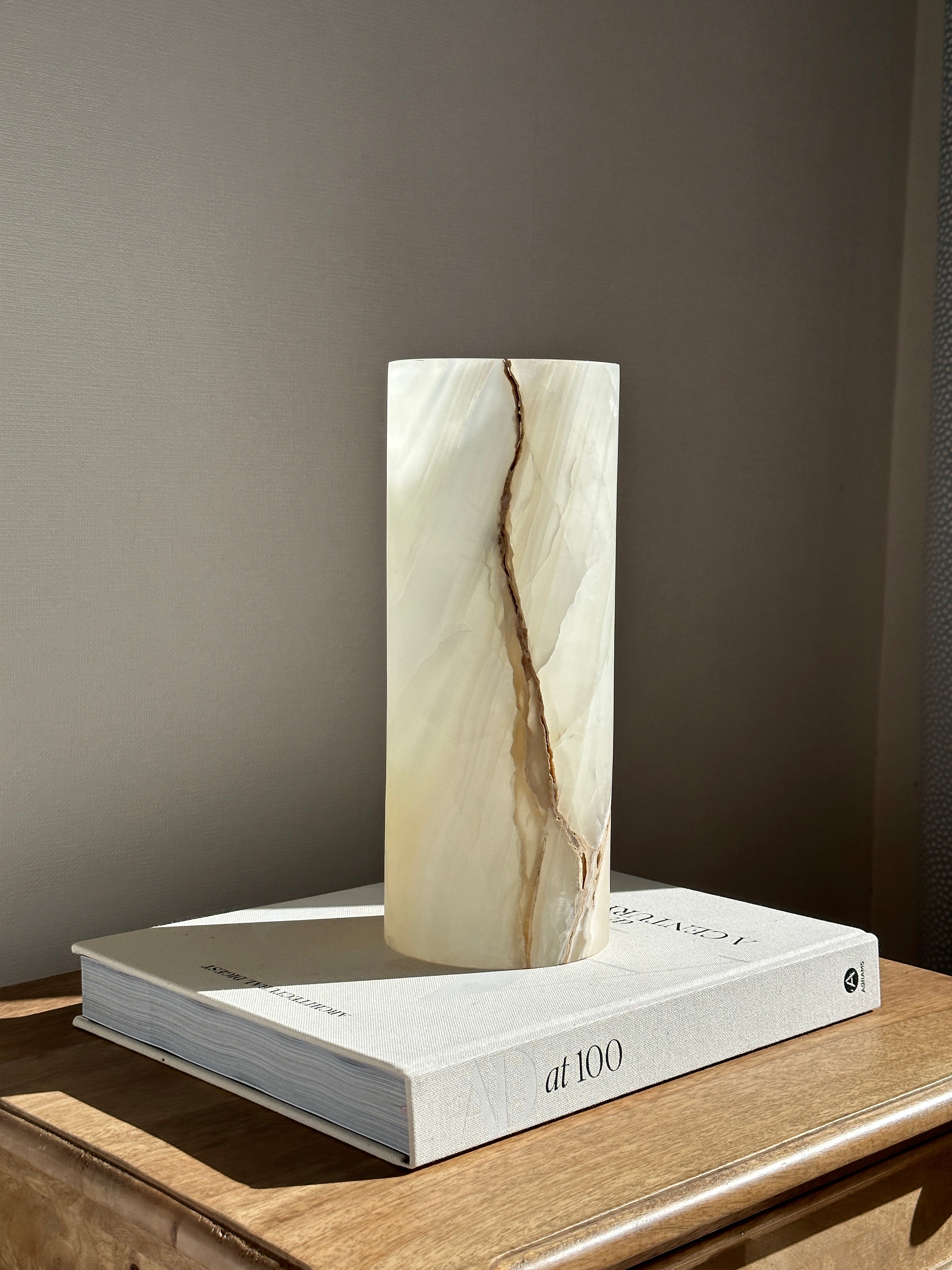 White with Amber Vein Onyx Lamp
