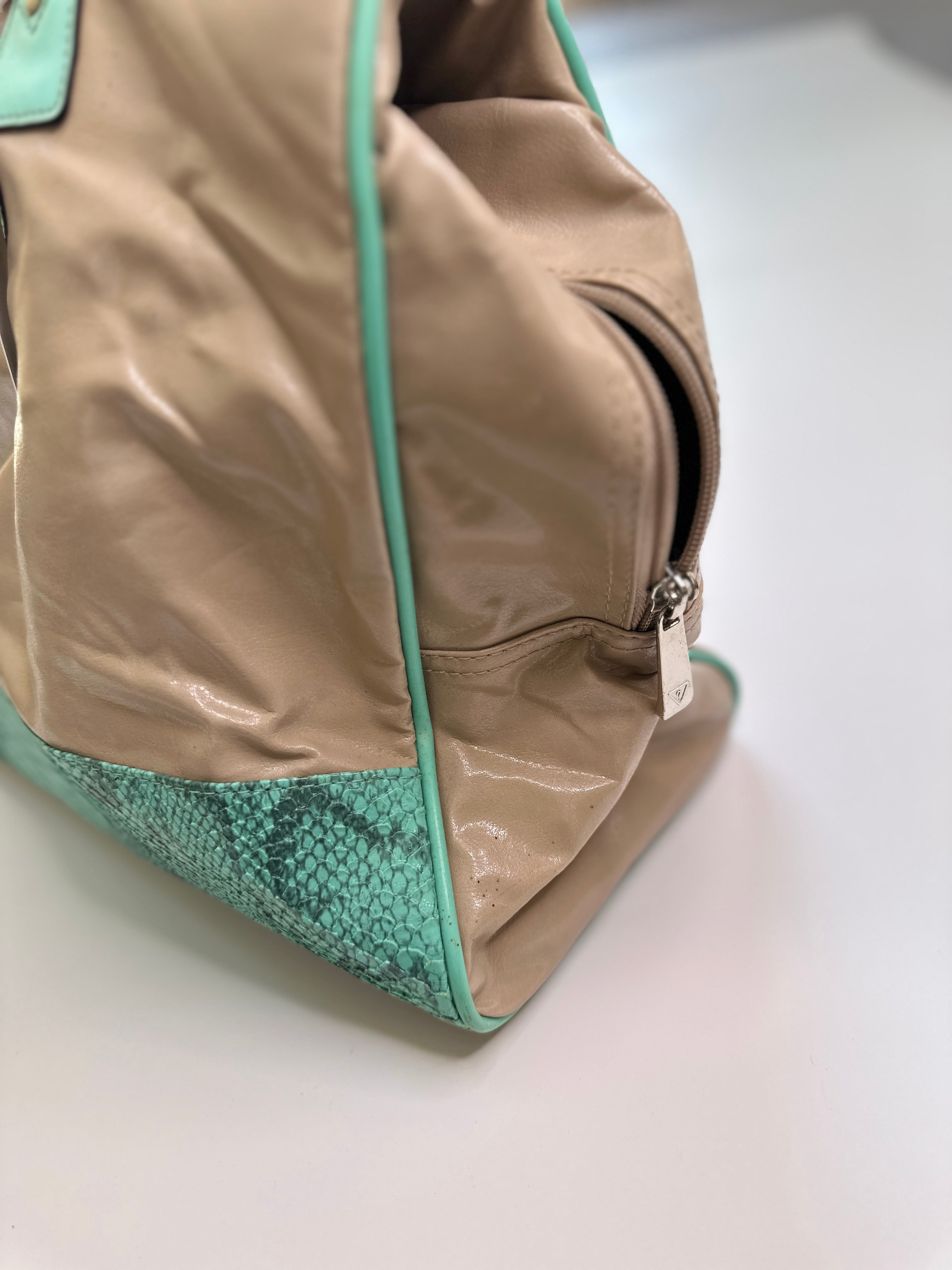 GUESS | Overnight Bag