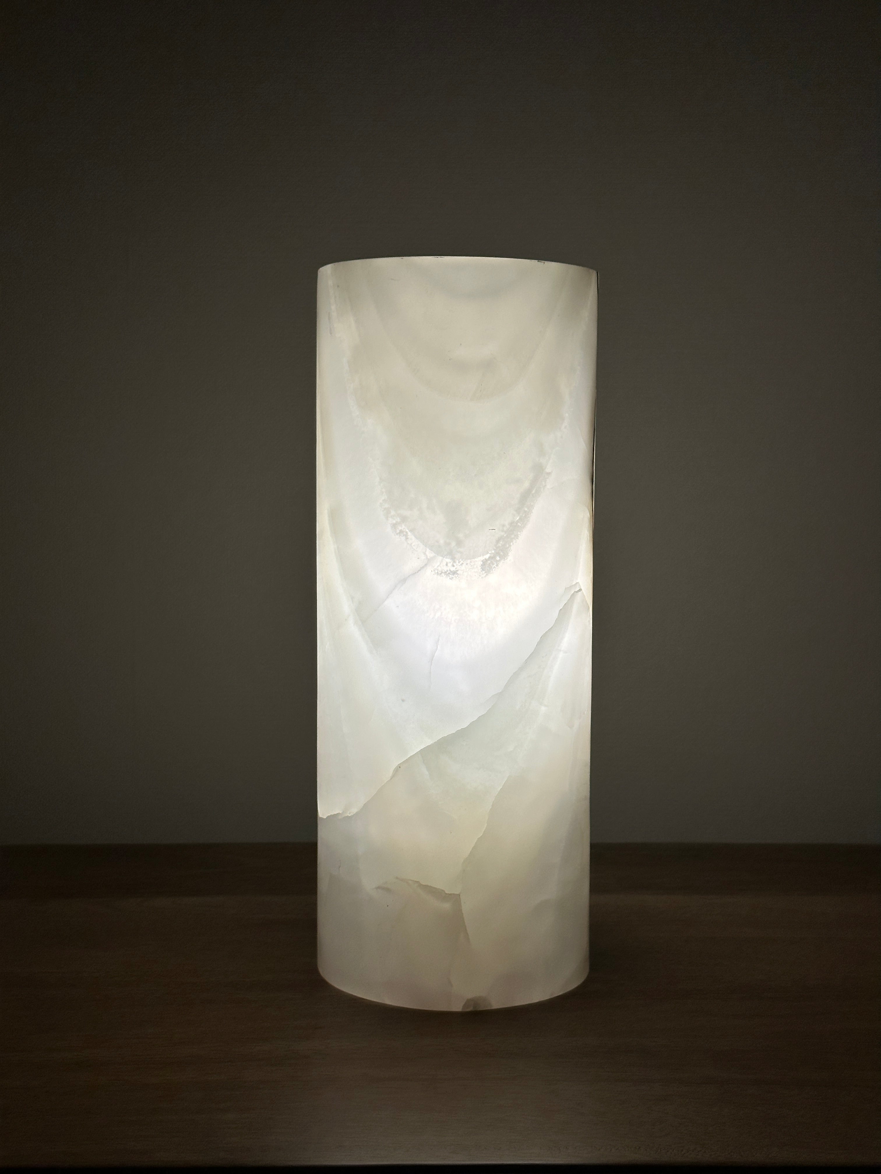 White with Amber Vein Onyx Lamp