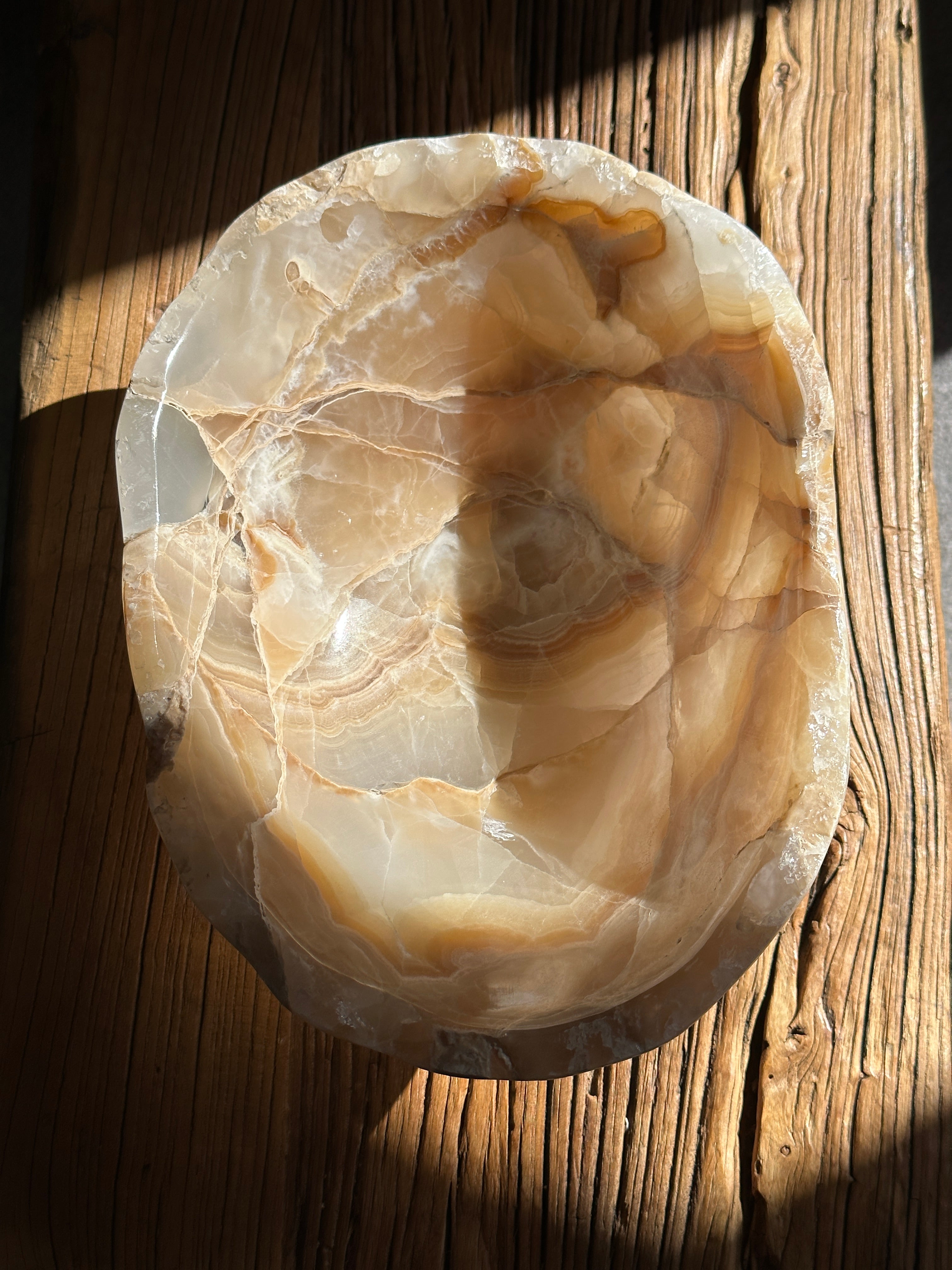 Amber Onyx Bowl Polished - Medium
