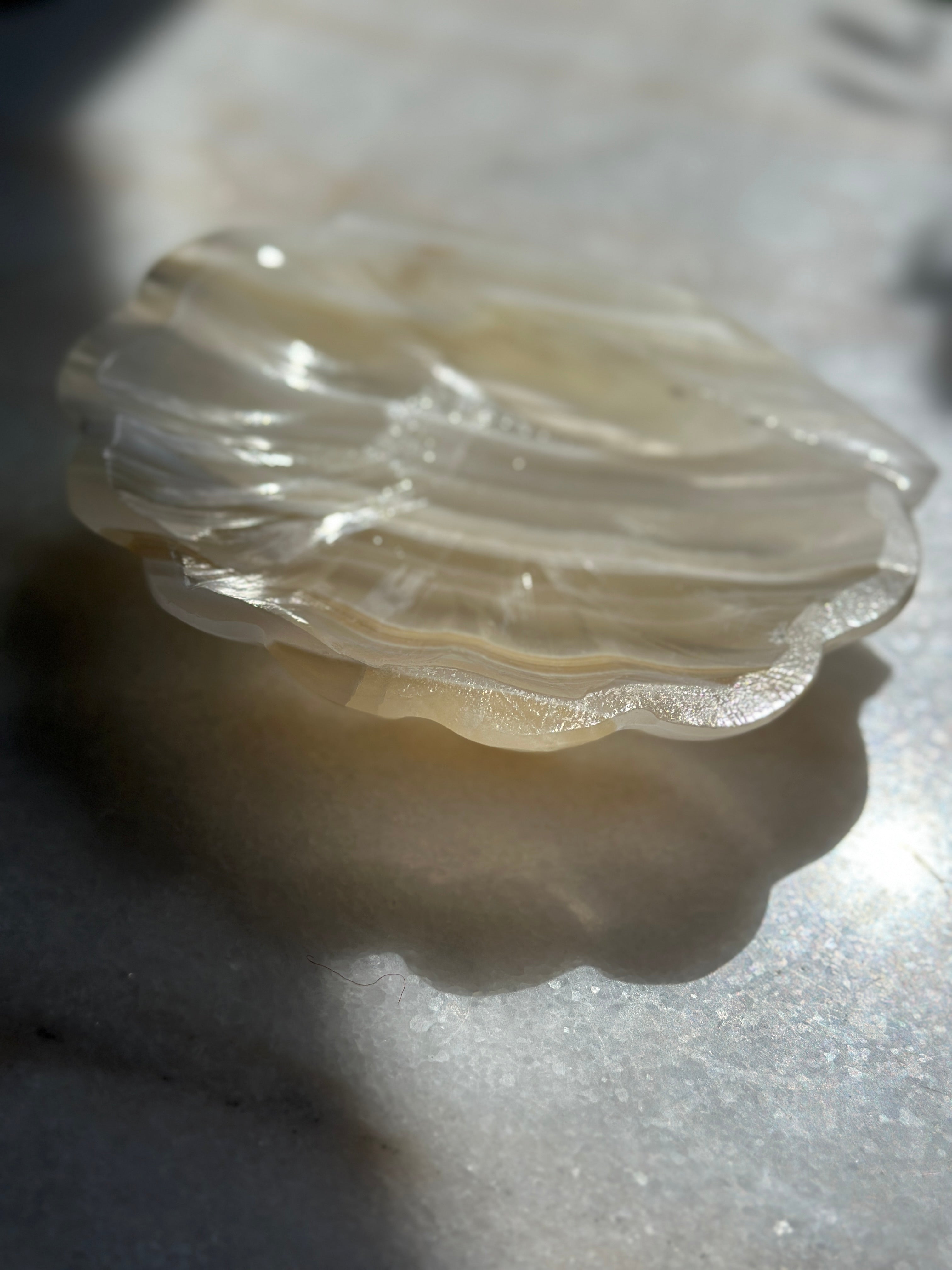 Onyx Shell Dish