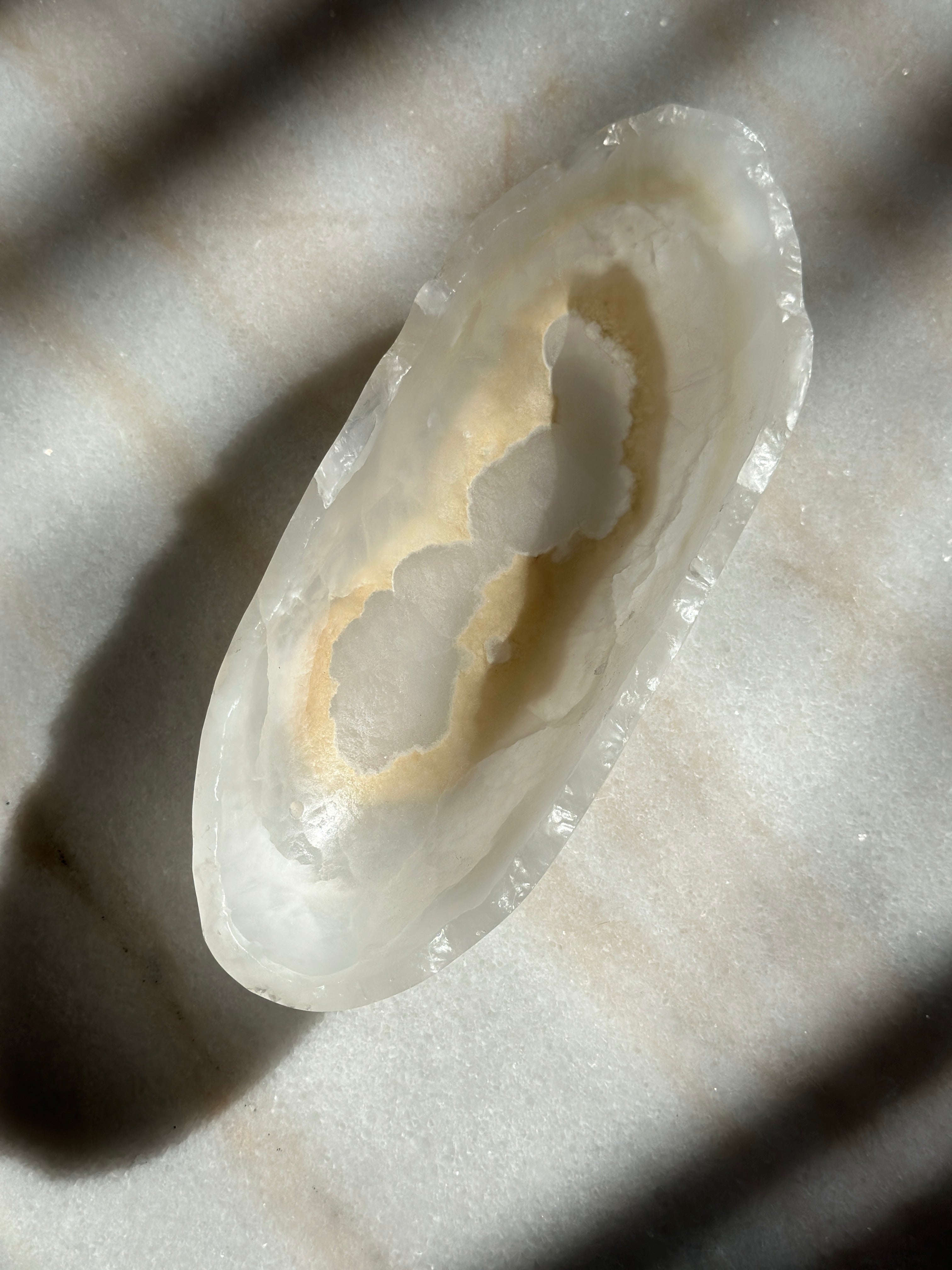 Matte Long Onyx Bowl