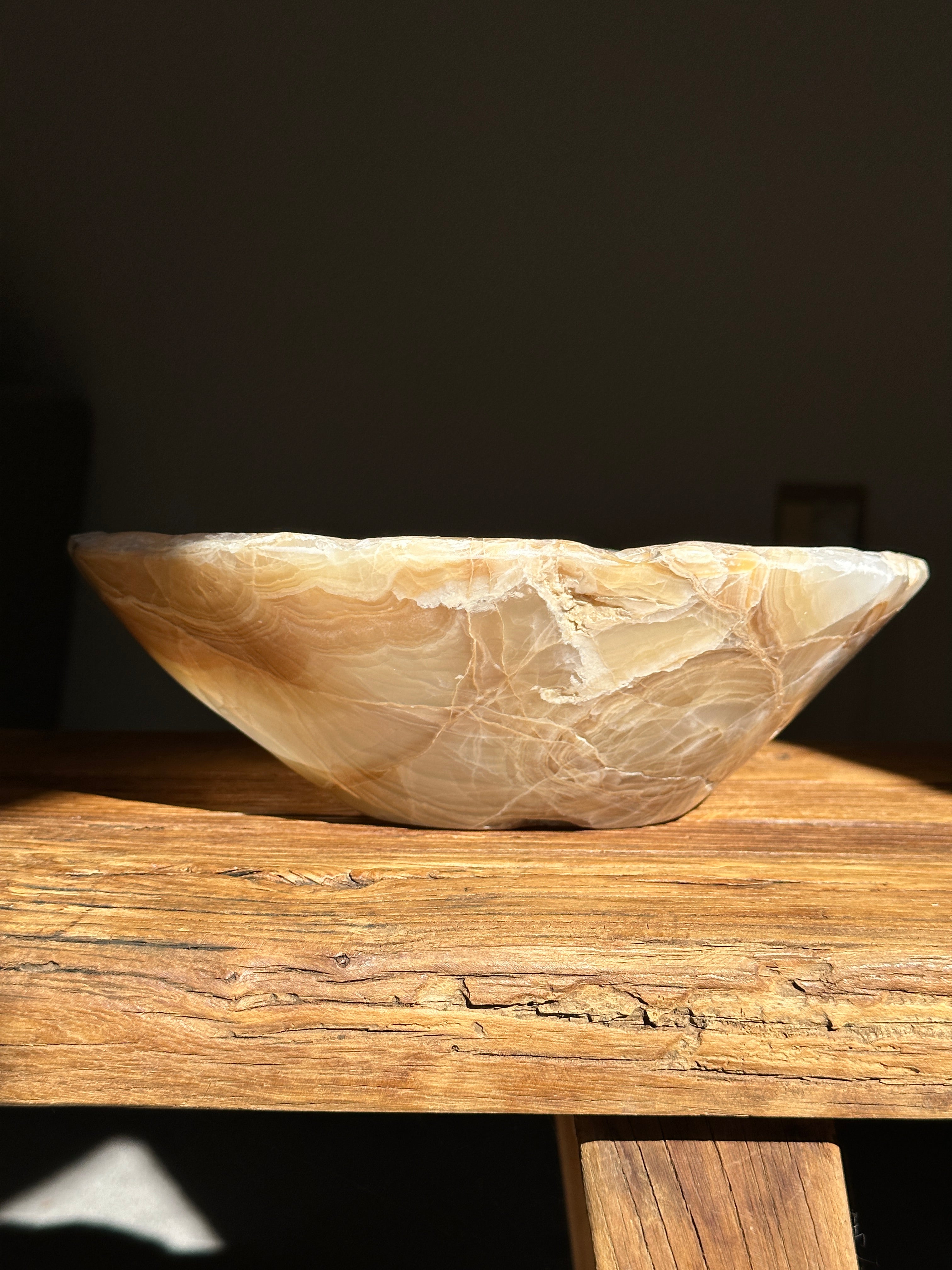Amber Onyx Bowl Polished - Medium