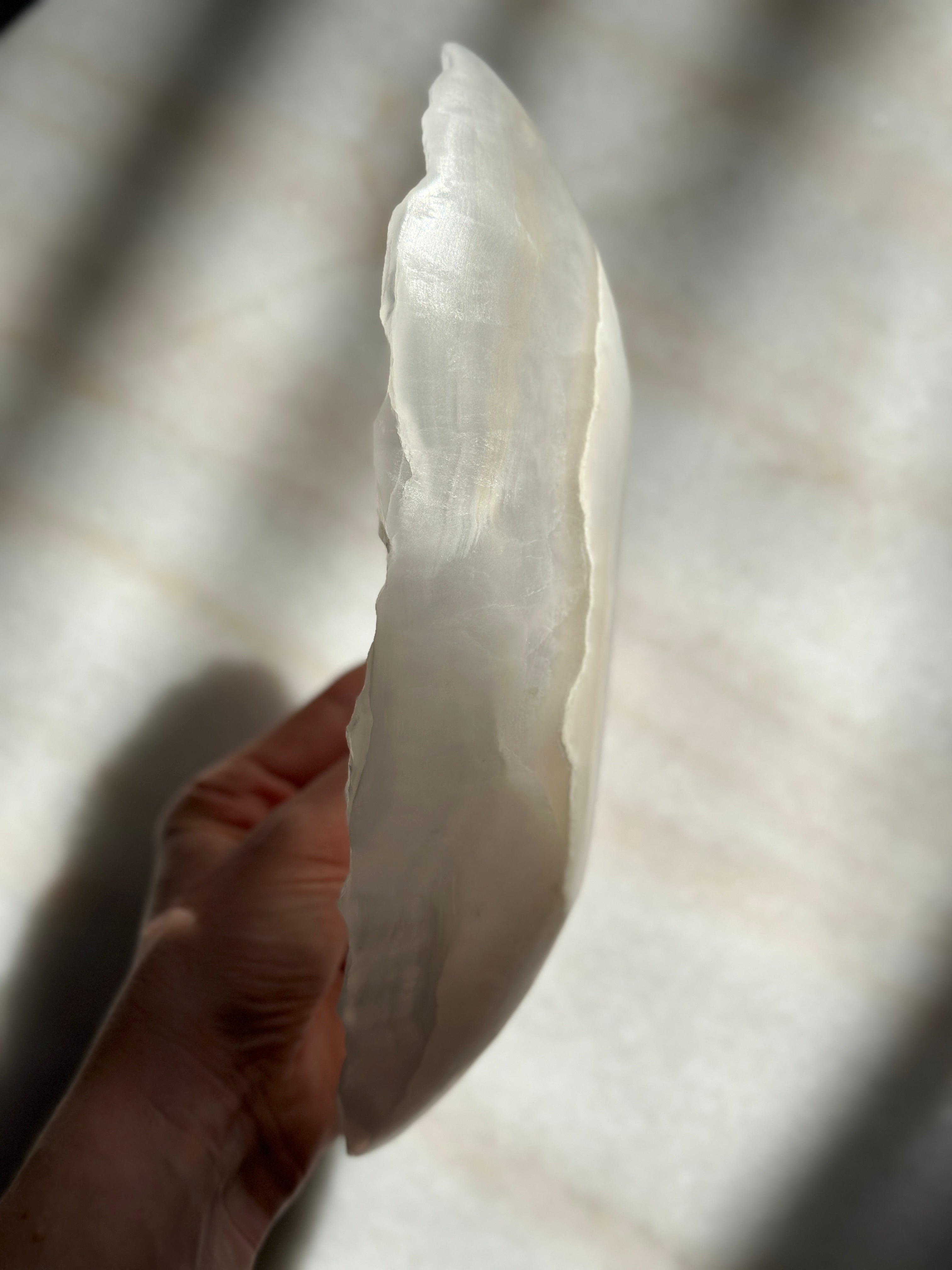 Matte Long Onyx Bowl